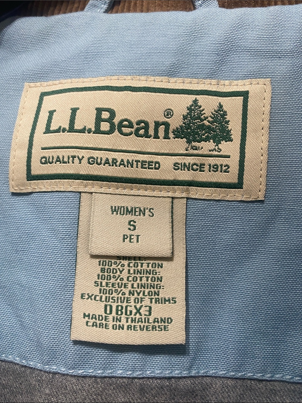 LL Bean barn jacket in beautiful blue - Picture 2 of 7